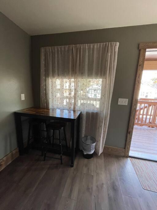 Parkway Yellowstone Guest House Room #2 Gardiner Exterior foto